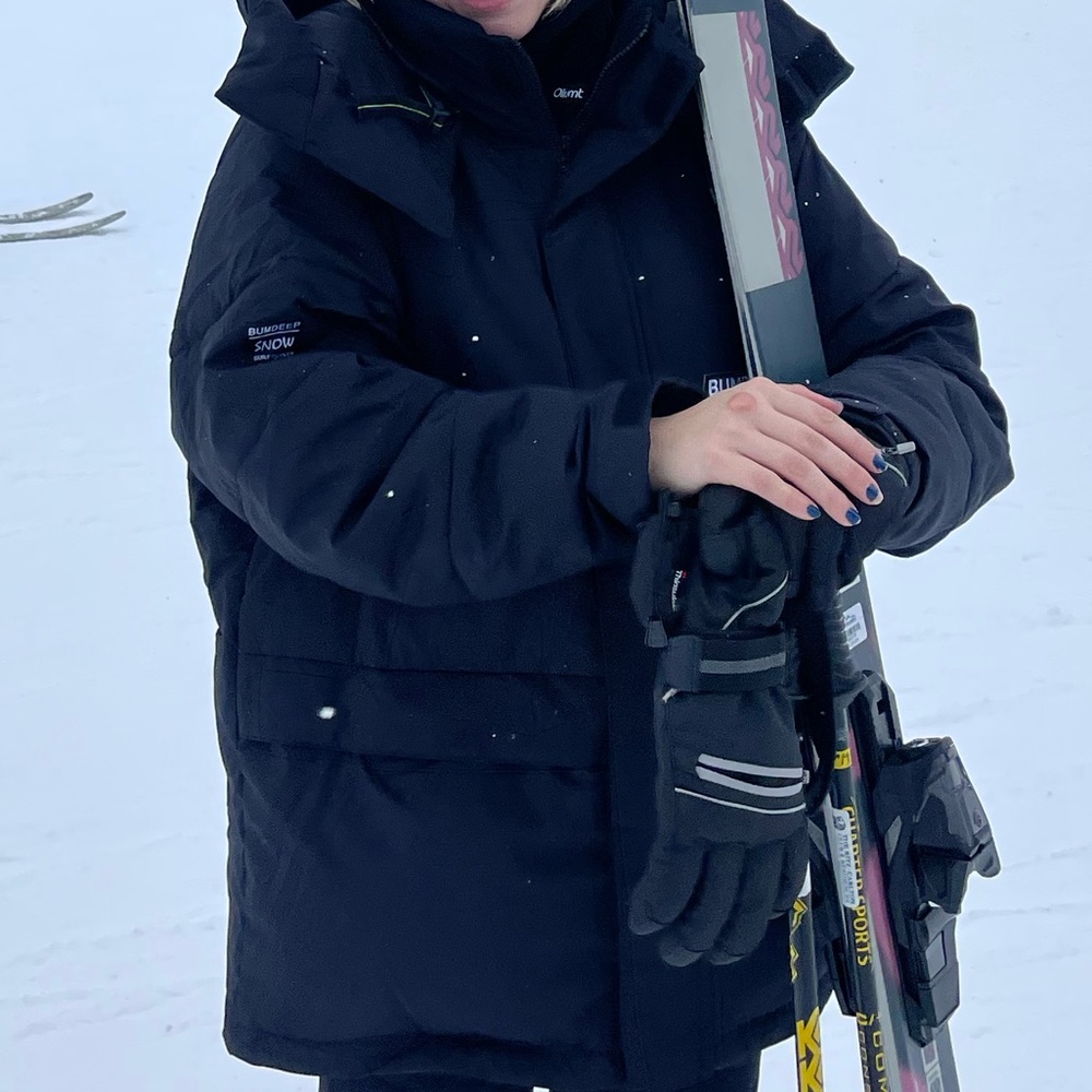 Ski jacket worn for one trip lived just want to get a different one !